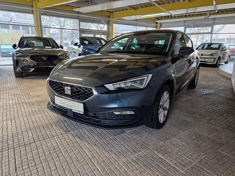 Gebraucht Seat Leon Style 131 PS (96 kW) 2020 Grau Limousine