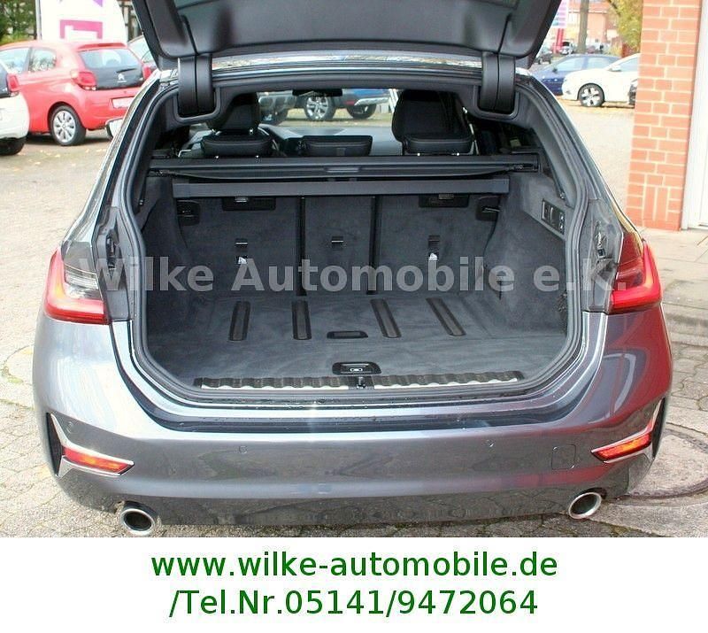 Gebraucht BMW 330 Luxury Line 265 PS (194 kW) 2020 Grau Kombi