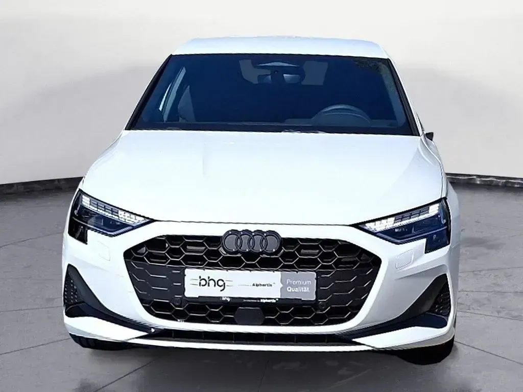 Neu Audi A3 Advanced 150 PS (110 kW) 2026 Weiß Limousine