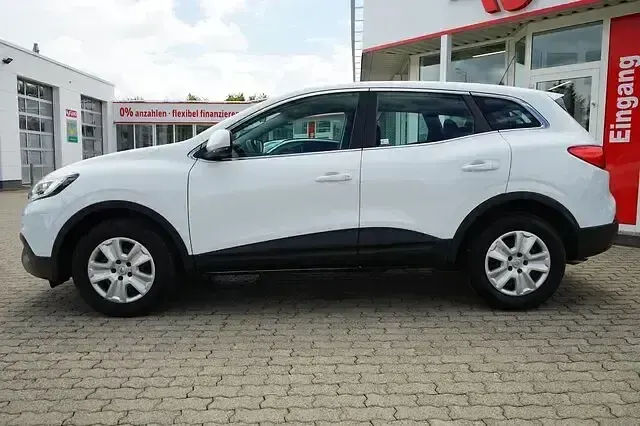 Gebraucht Renault Kadjar Life 140 PS (102 kW) 2018 Weiß SUV