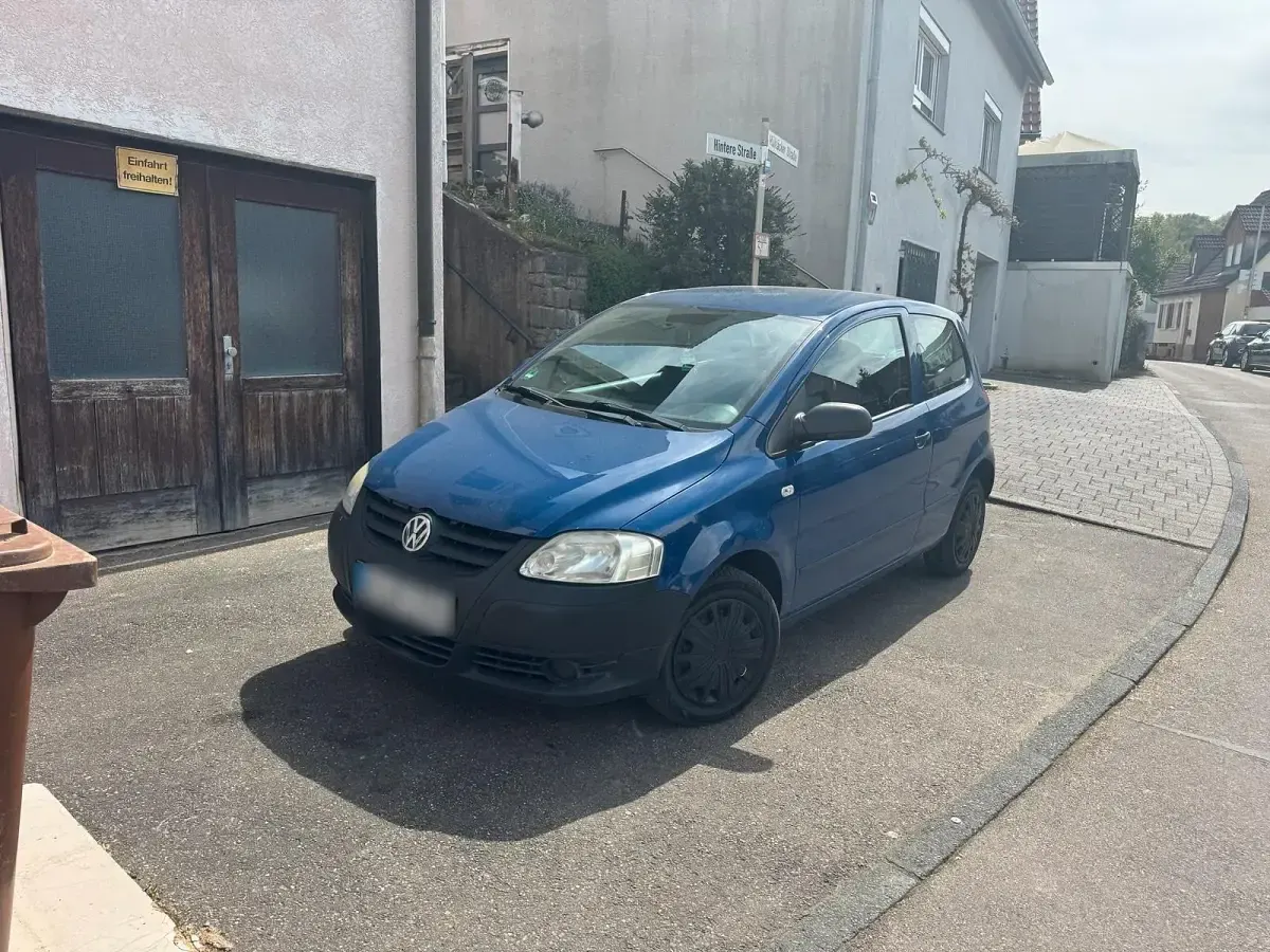 Second-hand VW Fox 55 CP (40 kW) 2006 Albastru Hatchback