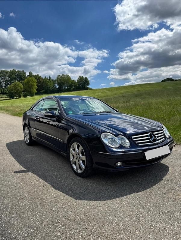 Blau Gebraucht 2005 Mercedes CLK240 Coupé | 4.100 € (Superpreis) - Bild 1/4