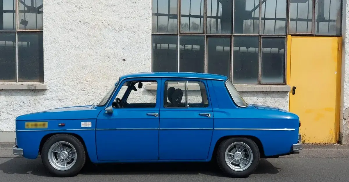 Occasion Renault R8 74 ch (54 kW) 1971 Bleue Berline