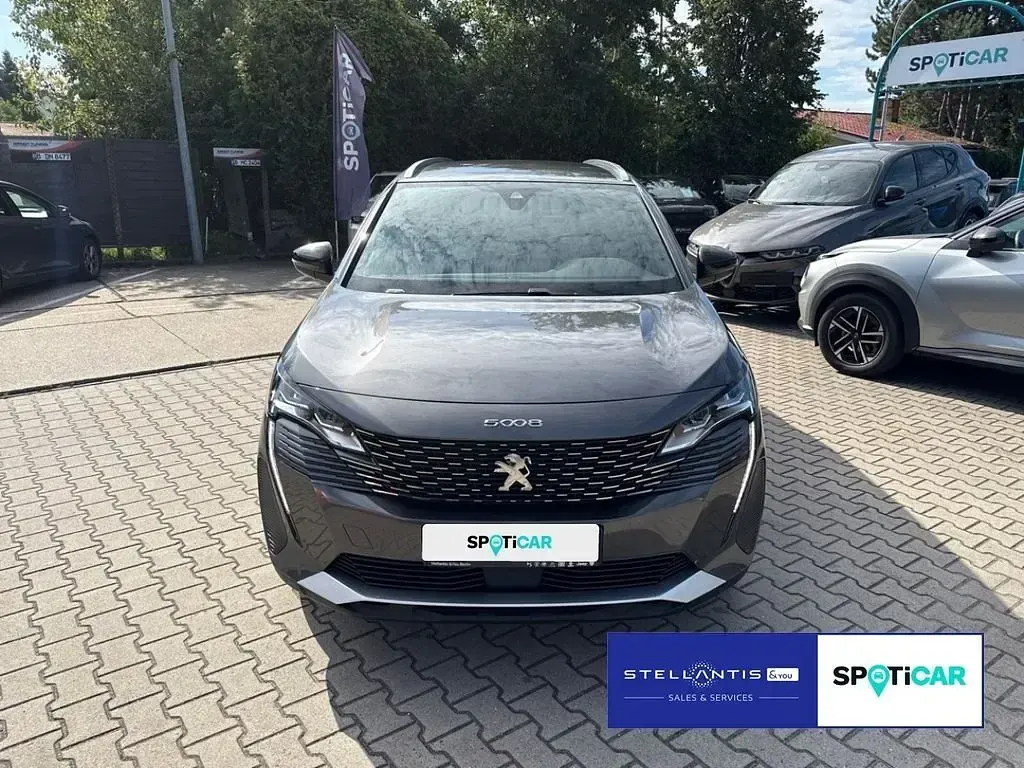 Gebraucht Peugeot 5008 Allure 131 PS (96 kW) 2024 Grau SUV