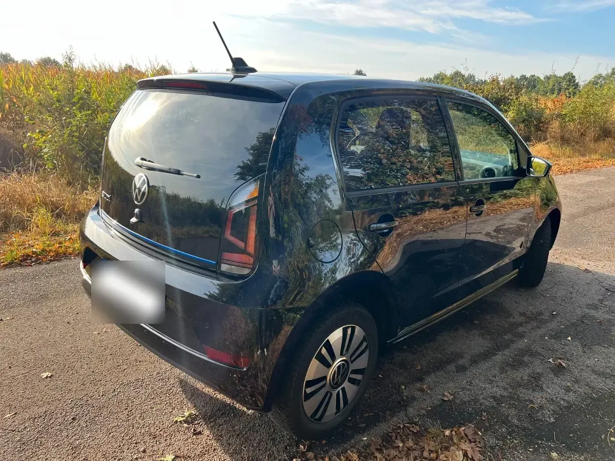 Gebraucht VW e-up! Style 59 kW (81 PS) 2022 Schwarz Kleinwagen