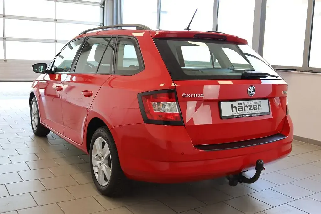 Gebraucht Skoda Fabia Ambition 95 PS (69 kW) 2018 Rot Kombi