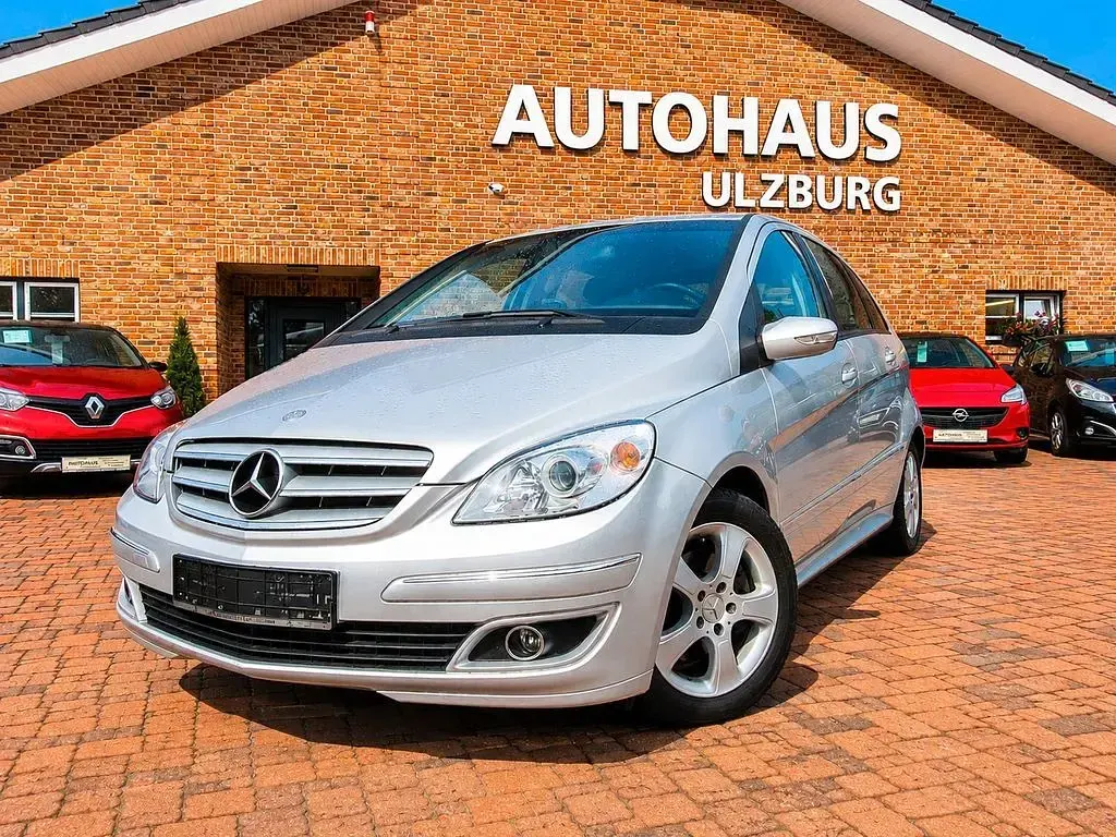 Gebraucht Mercedes B180 109 PS (80 kW) 2006 Silber Van / Kleinbus