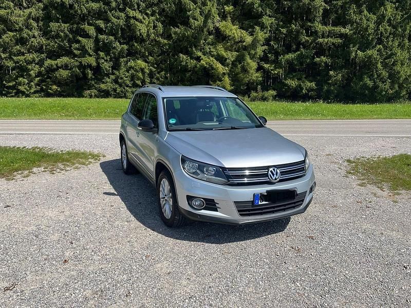 Gebraucht VW Tiguan 140 PS (102 kW) 2013 Silber SUV