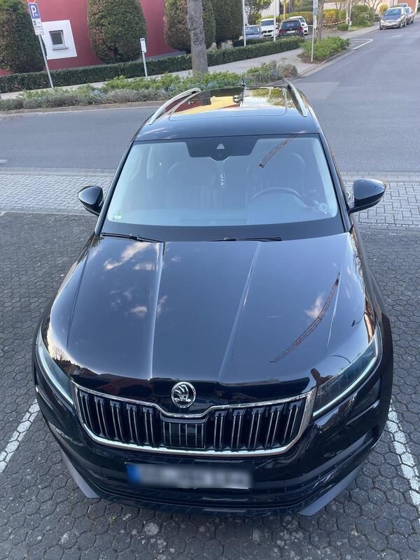 Schwarz Gebraucht 2020 Skoda Kodiaq SUV | 31.750 € (Etwas zu teuer) - Bild 1/4