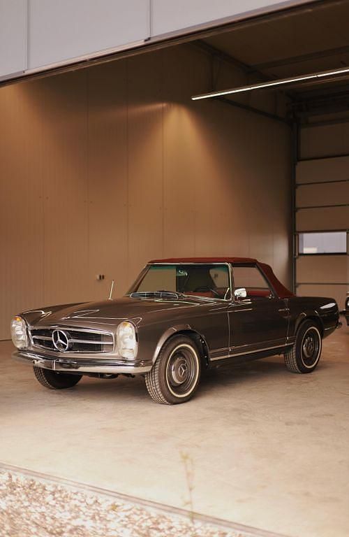Grau Gebraucht 1966 Mercedes W113 Cabrio | 109.000 € - Bild 1/4