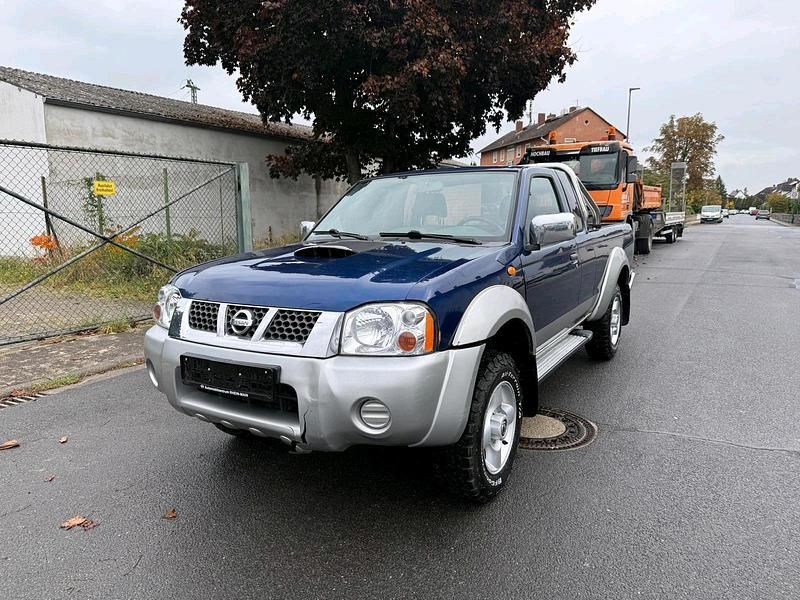 Blau Gebraucht 2003 Nissan Navara Abholung | 5.900 € - Bild 1/4