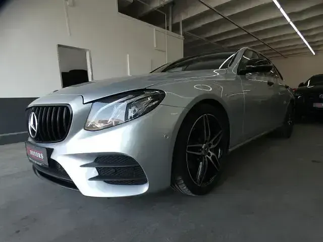 Gebraucht Mercedes E220 AMG 194 PS (142 kW) 2020 Silber Limousine