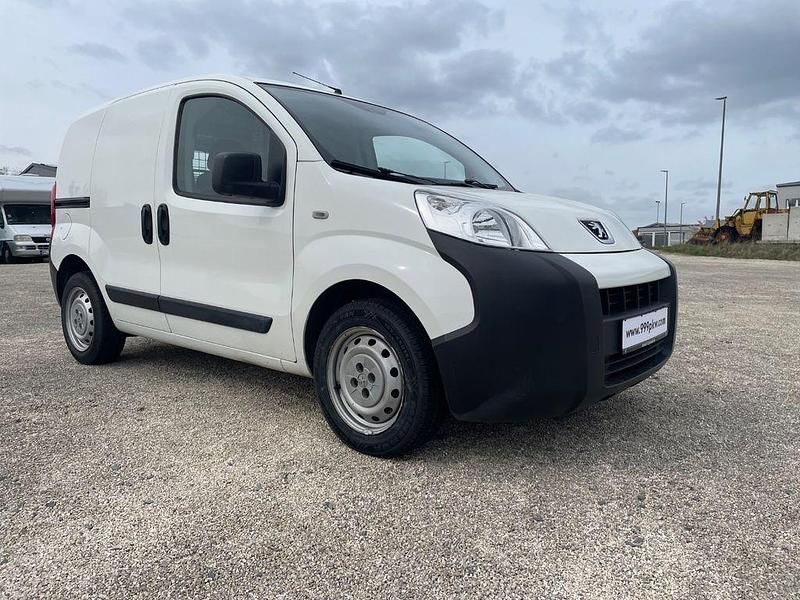 Gebraucht Peugeot Bipper 75 PS (55 kW) 2015 Weiß Van / Kleinbus