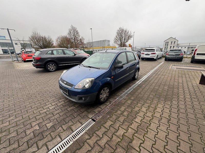 Gebraucht Ford Fiesta 80 PS (58 kW) 2006 Blau Kleinwagen
