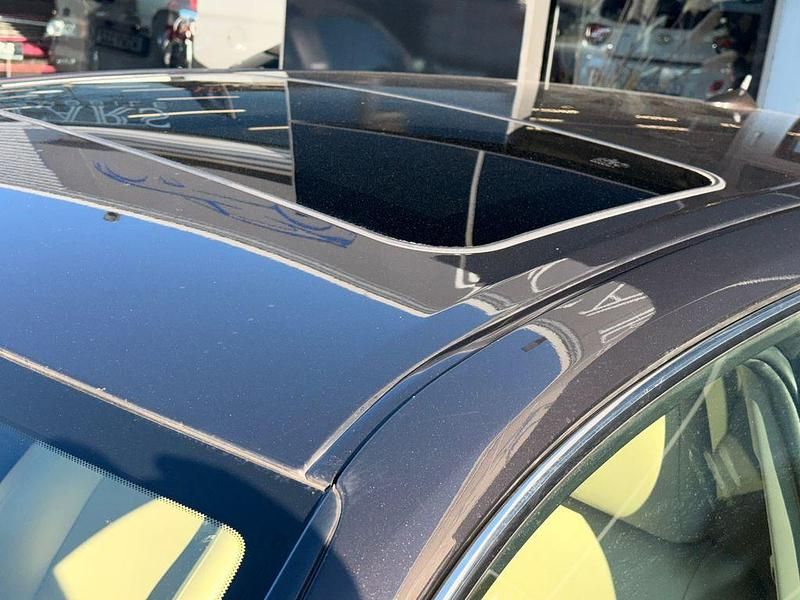 Gebraucht Lexus CT200h Luxury Line 136 PS (100 kW) 2012 Violett Limousine