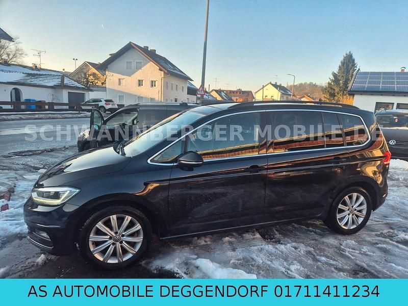 Gebraucht VW Touran Highline 150 PS (110 kW) 2017 Grau Van / Kleinbus