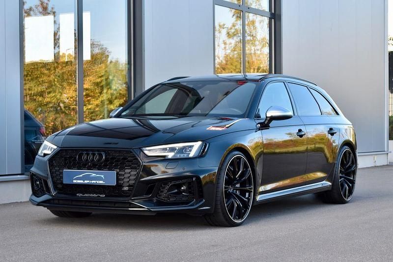 Schwarz Gebraucht 2018 Audi RS4 Sport Kombi | 49.950 € (Fairer Preis) - Bild 1/4