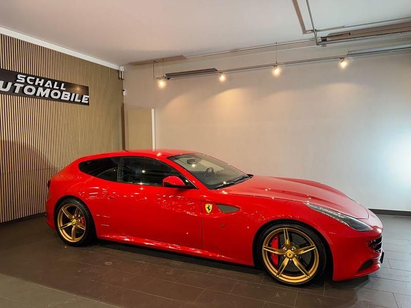 Gebraucht Ferrari FF 659 PS (484 kW) 2013 Rot Kombi