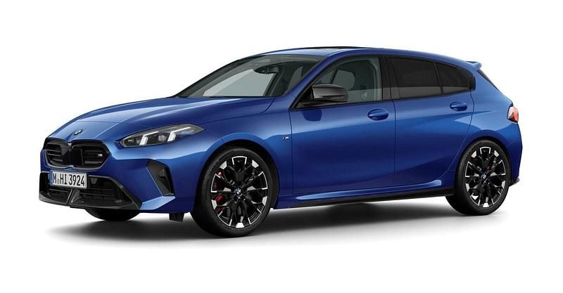 Blau Gebraucht 2025 BMW M135 Shadowline Kleinwagen | 42.950 € (Guter Preis) - Bild 1/4