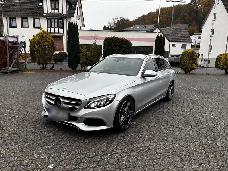 Silber Gebraucht 2015 Mercedes C250 Avantgarde Kombi | 18.490 € (Etwas zu teuer) - Bild 1/4