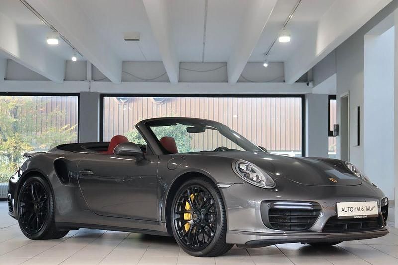Grau Gebraucht 2016 Porsche 911 Turbo S Cabriolet Chrono Cabrio | 133.780 € (Superpreis) - Bild 1/4
