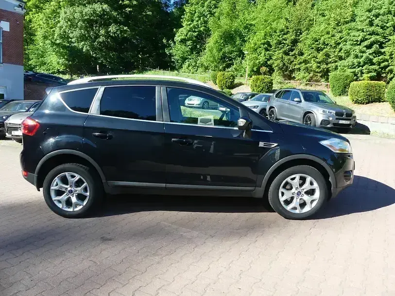 Gebraucht Ford Kuga 140 PS (102 kW) 2012 Schwarz SUV