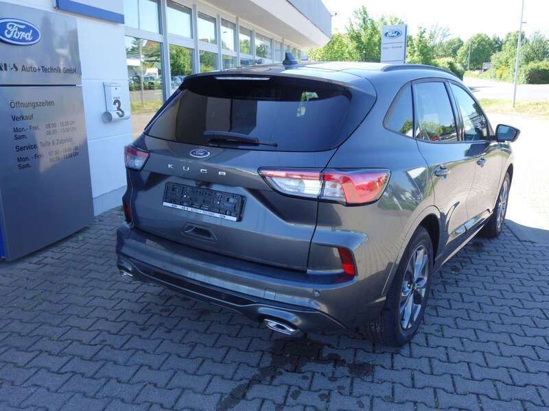 Gebraucht Ford Kuga ST-Line 150 PS (110 kW) 2022 Magneticgrau SUV