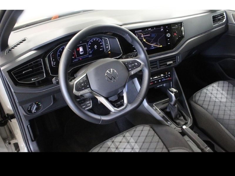 Gebraucht VW Taigo Style 110 PS (80 kW) 2023 Grau SUV