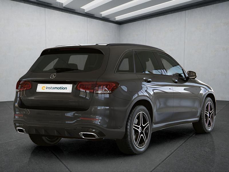 Grau Gebraucht 2022 Mercedes GLC220 SUV | 42.849 € (Fairer Preis) - Bild 1/4