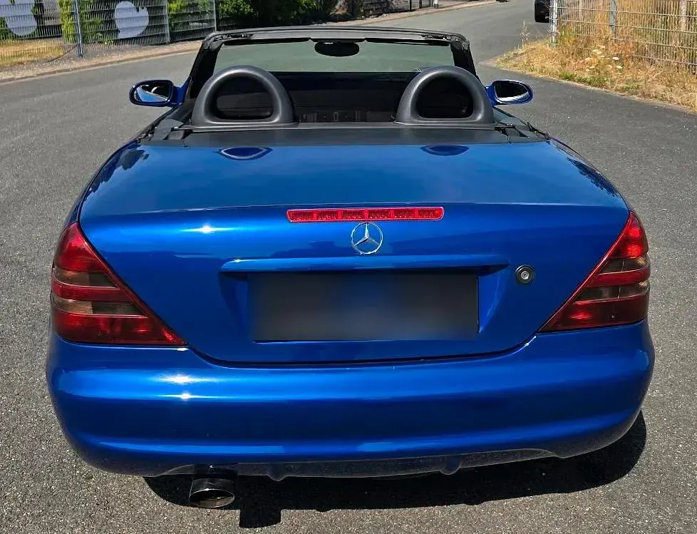 Gebraucht Mercedes SLK230 193 PS (141 kW) 1998 Blau Cabrio