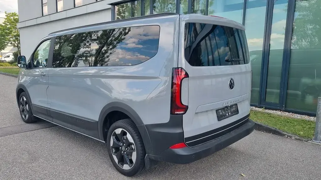 Gebraucht VW Caravelle PanAmericana 150 PS (110 kW) 2026 Grau Van
