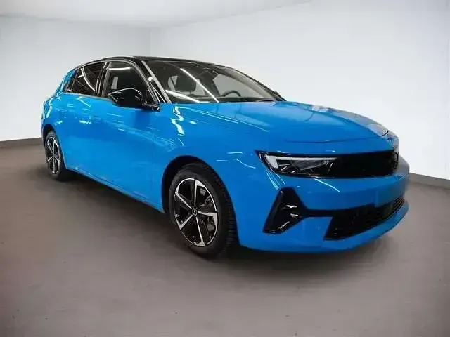 Gebraucht Opel Astra 145 PS (106 kW) 2025 Athletik blau (metallic) Kleinwagen