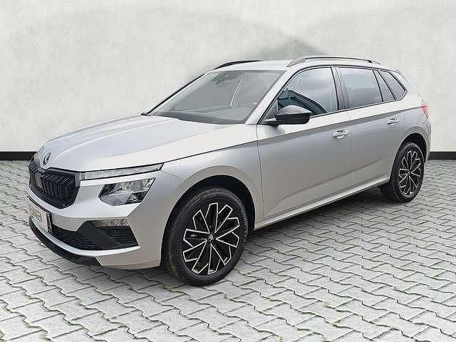 Neu Skoda Kamiq Selection 116 PS (85 kW) 2025 Silber metallic SUV