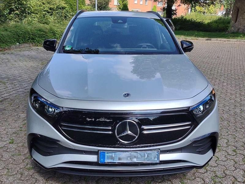 Silber Gebraucht 2023 Mercedes EQA250 SUV | 34.400 € (Fairer Preis) - Bild 1/4