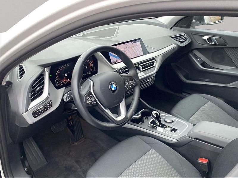 Gebraucht BMW 118 150 PS (110 kW) 2022 Weiß Kleinwagen