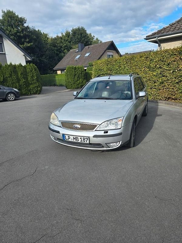 Silber Gebraucht 2005 Ford Mondeo Kombi | 700 € (Superpreis) - Bild 1/4