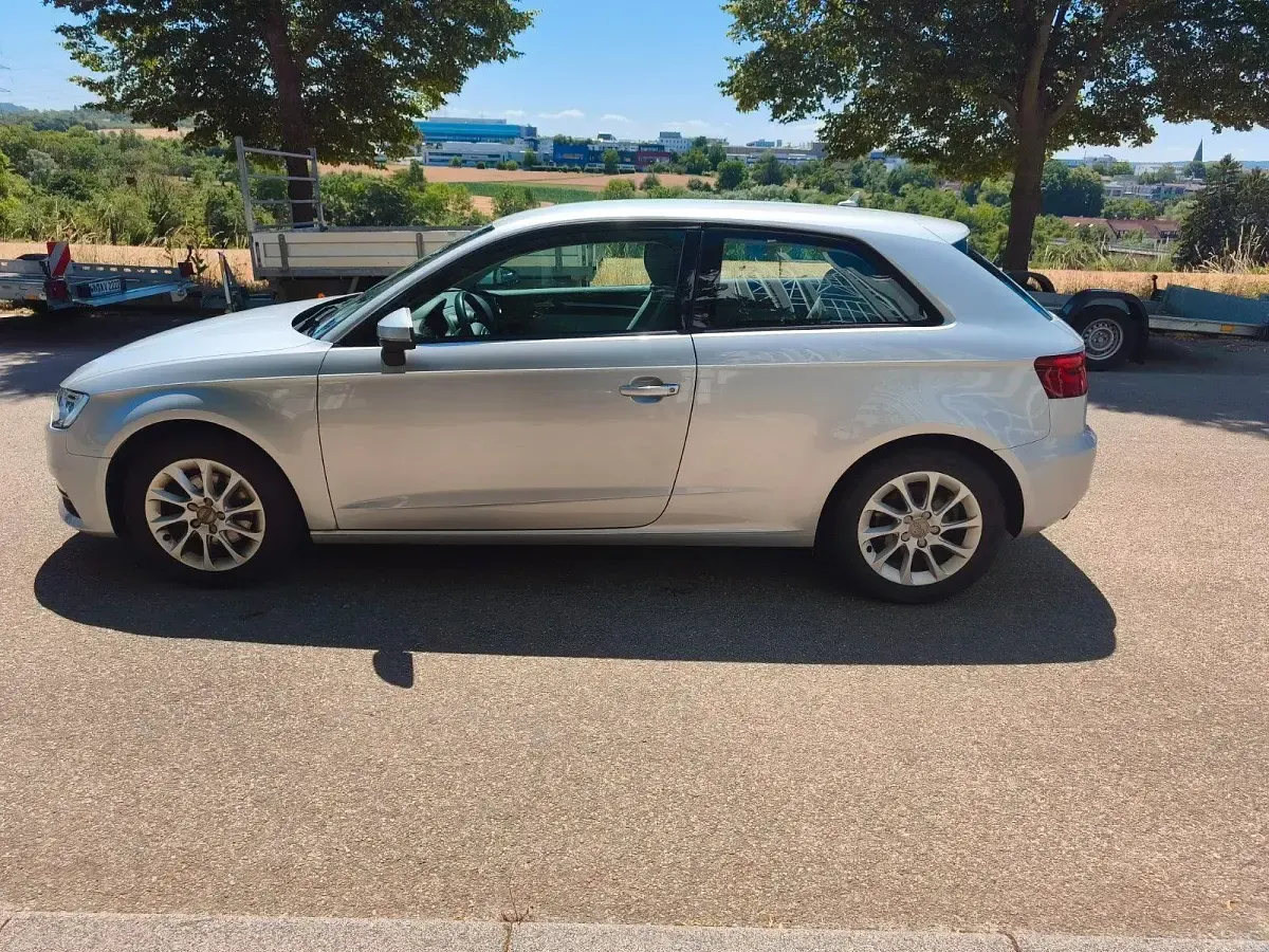 Gebraucht Audi A3 Ambition 125 PS (91 kW) 2013 Silber Limousine
