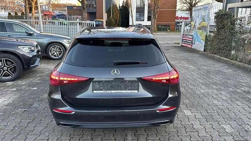 Gebraucht Mercedes C220 Night 200 PS (147 kW) 2022 Grau Limousine