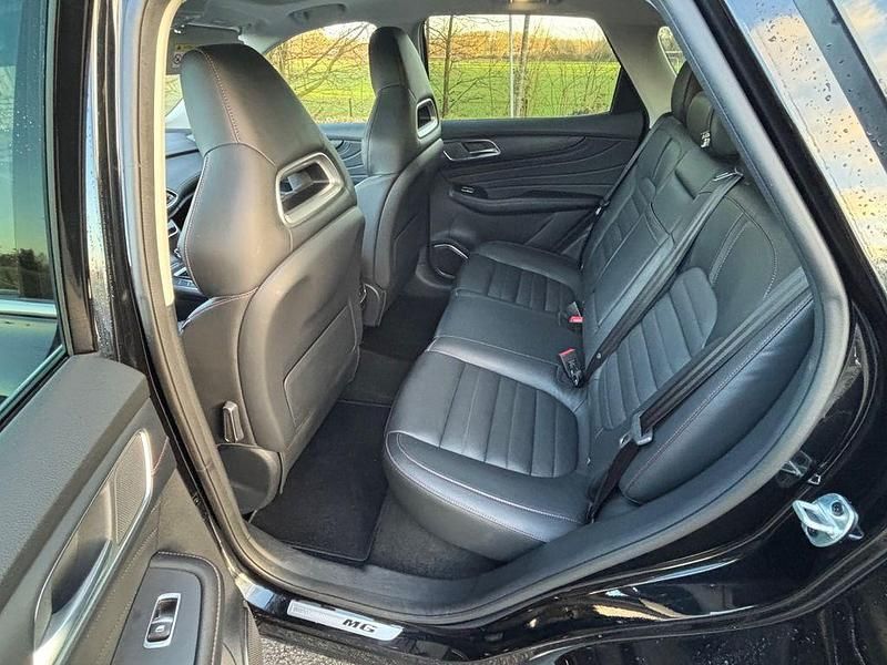 Gebraucht MG HS Luxury 162 PS (119 kW) 2023 Schwarz SUV