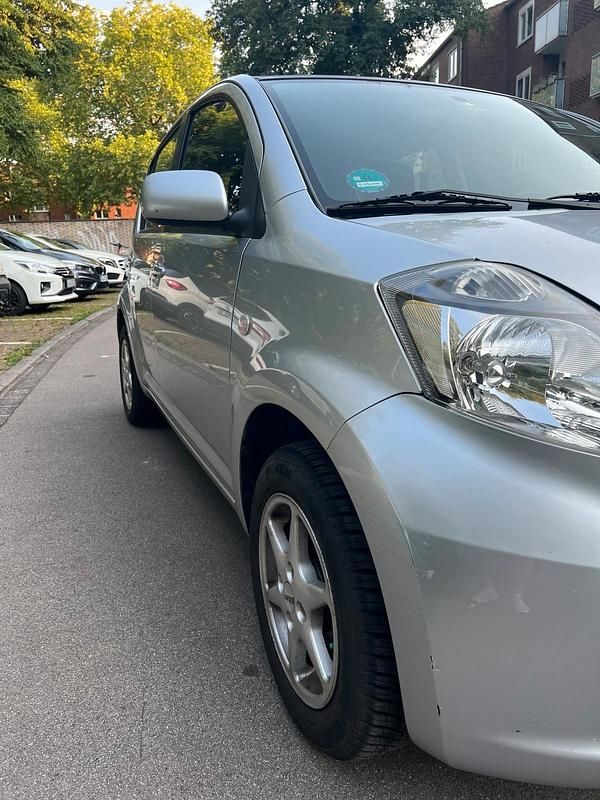 Gebraucht Daihatsu Sirion 91 PS (66 kW) 2009 Grau Kleinwagen