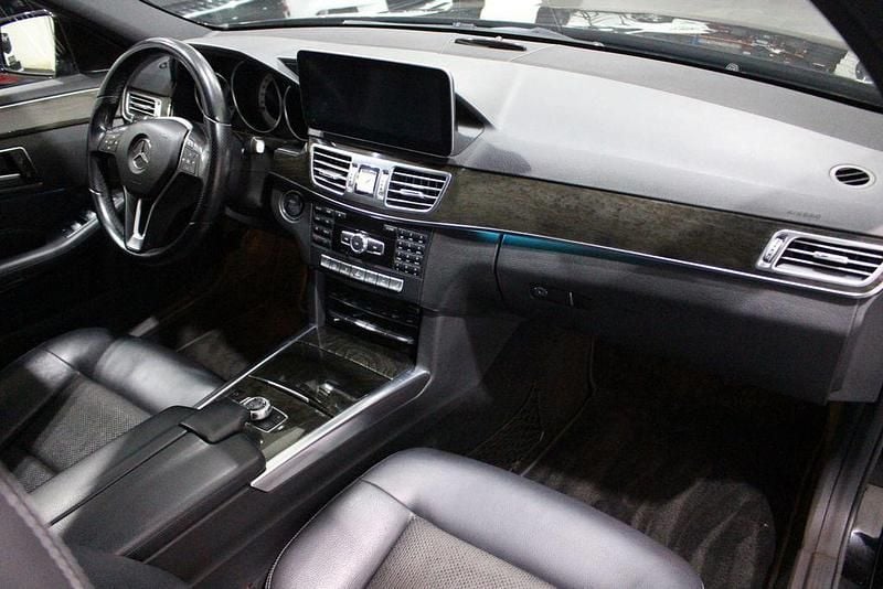 Usata Mercedes E250 204 CV (150 kW) 2013 Nero Berlina