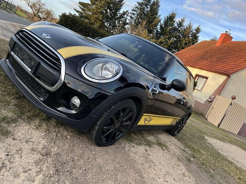 Gebraucht Mini One D 95 PS (69 kW) 2017 Schwarz Kleinwagen