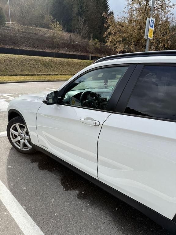 Gebraucht BMW X1 143 PS (105 kW) 2014 Weiß SUV