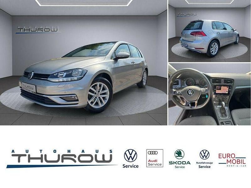 Silber Gebraucht 2020 VW Golf VIII | 20.900 € (Fairer Preis) - Bild 1/4