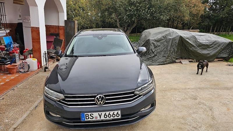 Gebraucht VW Passat Business 150 PS (110 kW) 2021 Grau Kombi