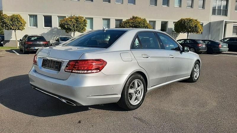 Gebraucht Mercedes E250 Avantgarde 211 PS (155 kW) 2013 Silber Limousine