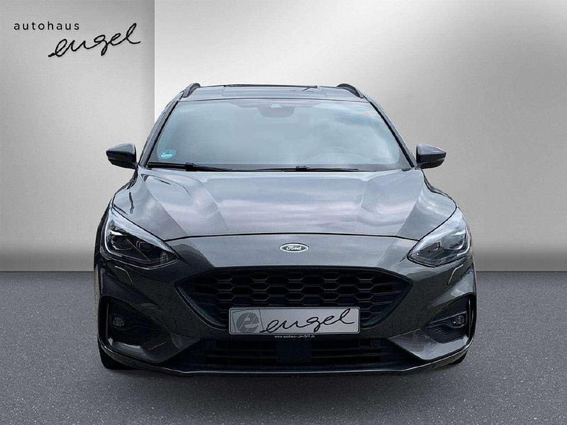 Używany Ford Focus ST-Line 150 KM (110 kW) 2019 Czarny Sedan/Limuzyna