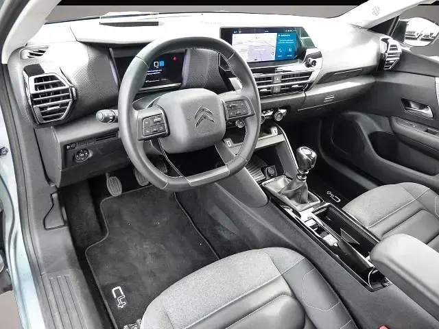 Gebraucht Citroën C4 Shine 131 PS (96 kW) 2024 Manufacturer SUV