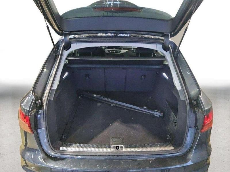 Gebraucht Audi A4 Design 150 PS (110 kW) 2021 Grau Kombi