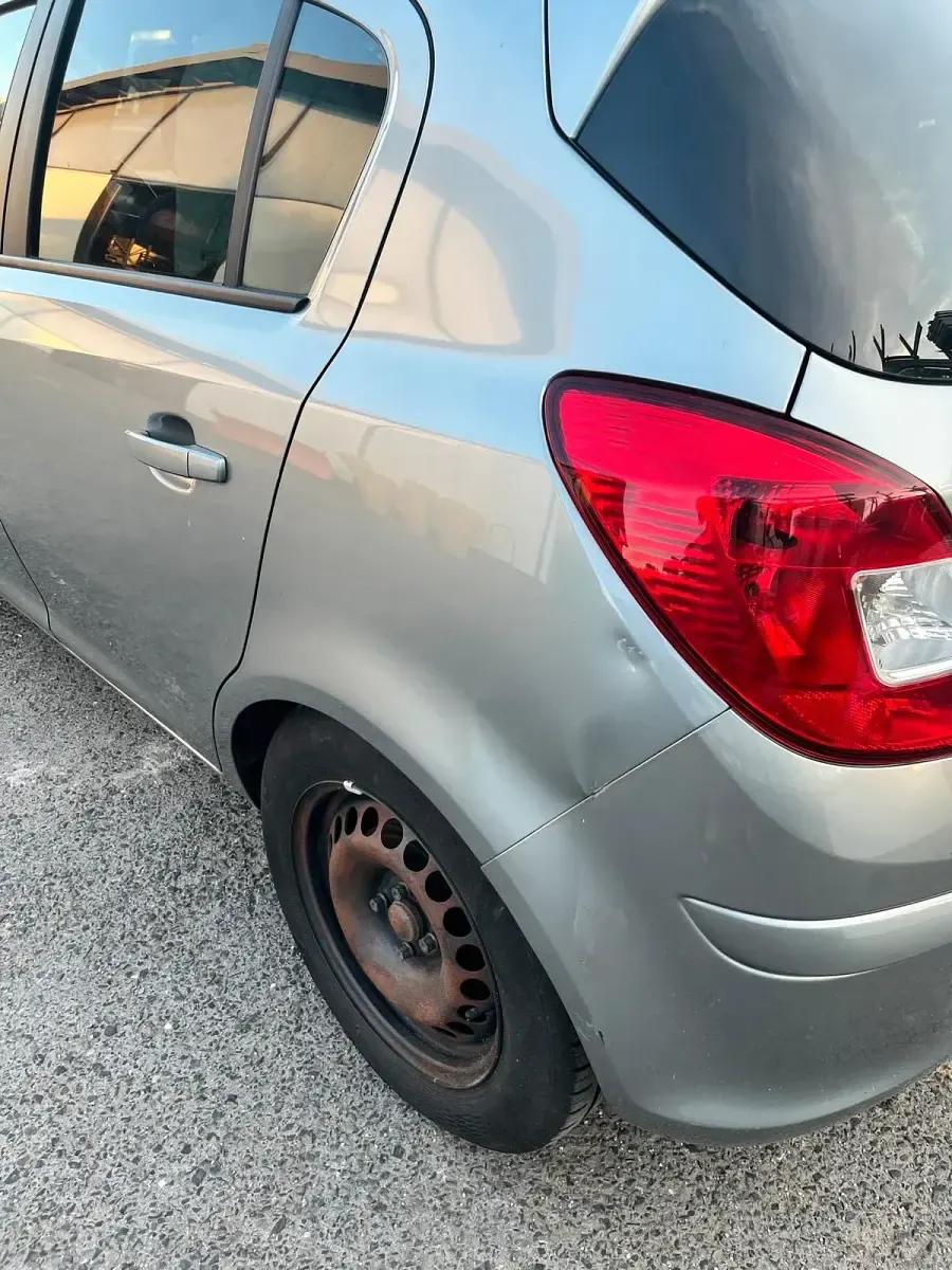 Gebraucht Opel Corsa 87 PS (63 kW) 2010 Grau Kleinwagen